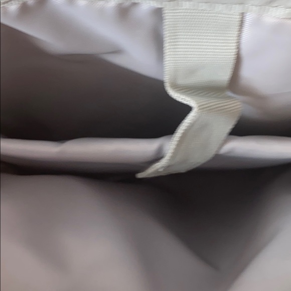 Eddie Bauer crossbody - Picture 5 of 12